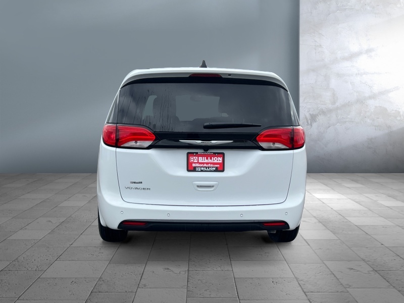 2026 Chrysler Voyager