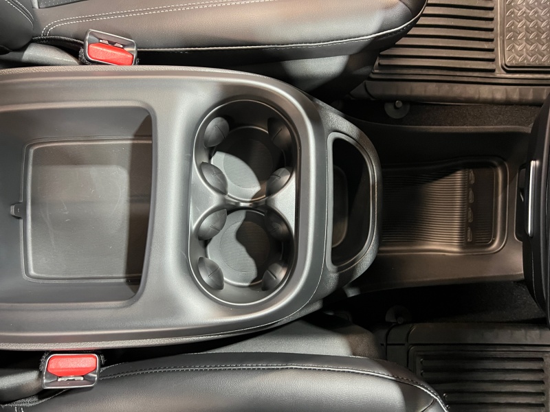 2026 Chrysler Voyager