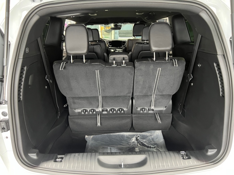 2026 Chrysler Voyager