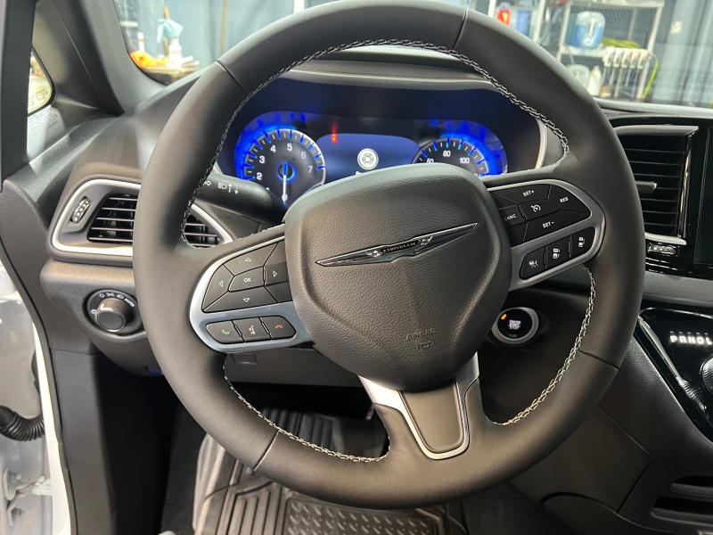 2026 Chrysler Voyager