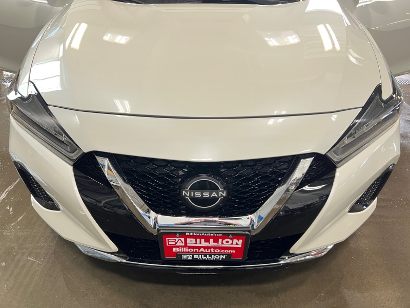 2023 Nissan Maxima