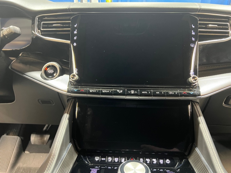 2024 Jeep Grand Wagoneer L