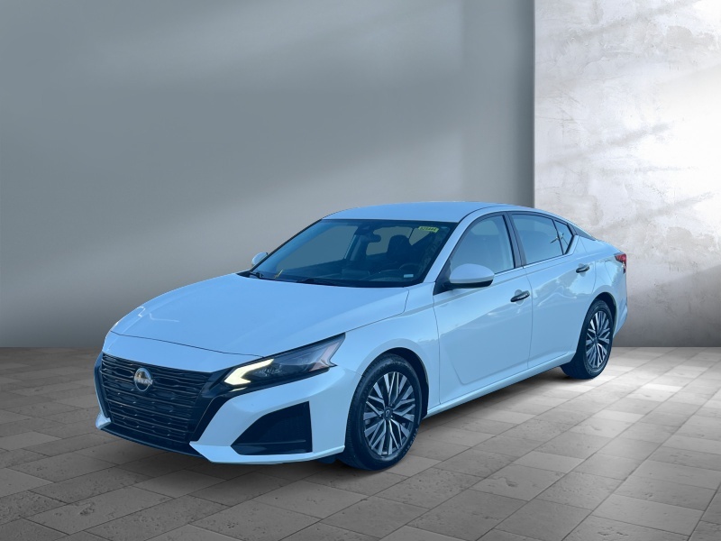 Used 2023 Nissan Altima 2.5 SV Cars