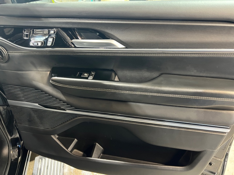 2024 Jeep Grand Wagoneer L