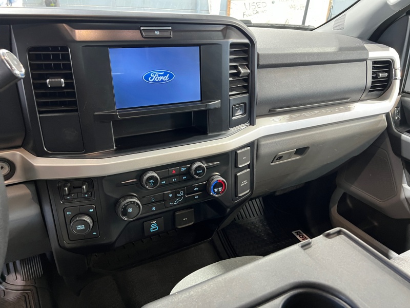 2025 Ford Super Duty F-250 SRW