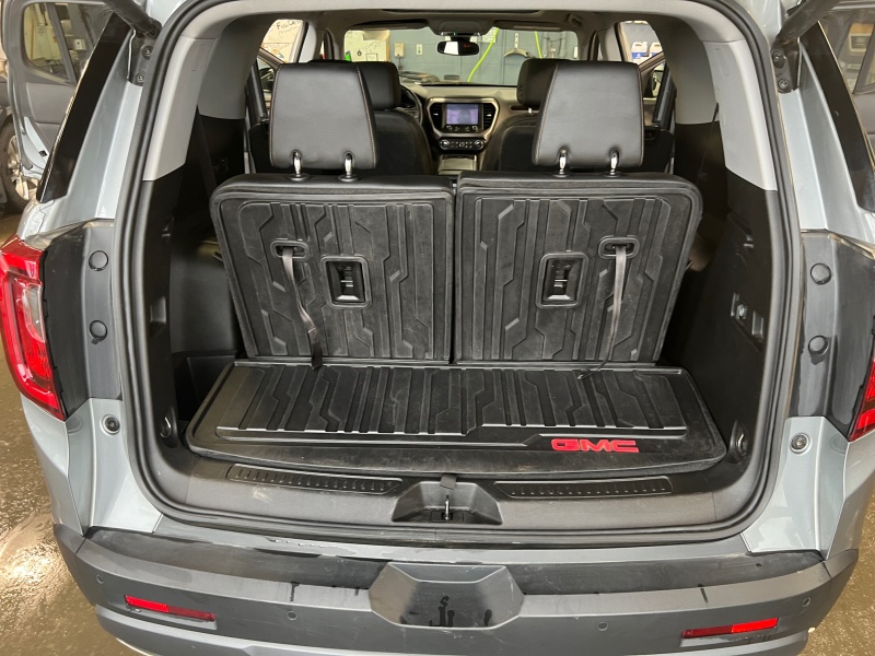 2023 GMC Acadia