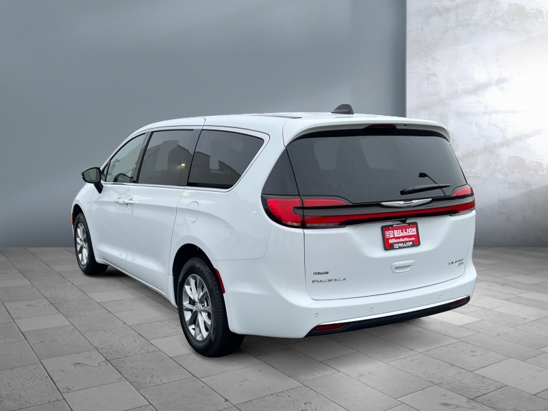 2026 Chrysler Pacifica