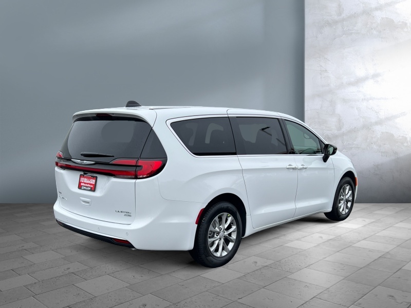 2026 Chrysler Pacifica