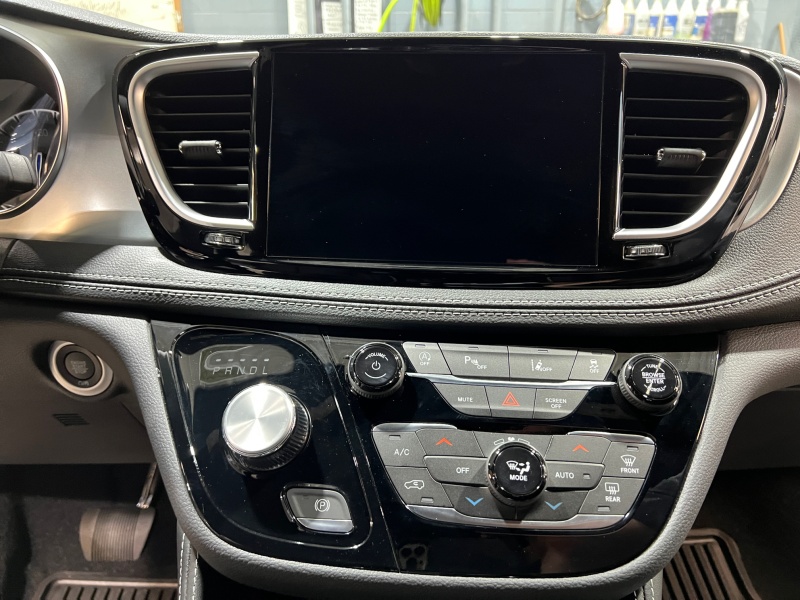 2026 Chrysler Pacifica