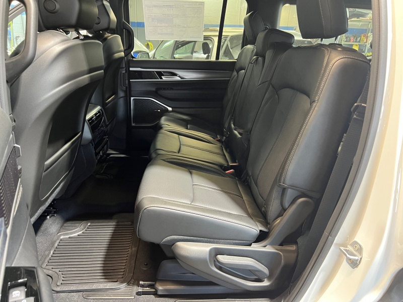 2026 Jeep Grand Wagoneer