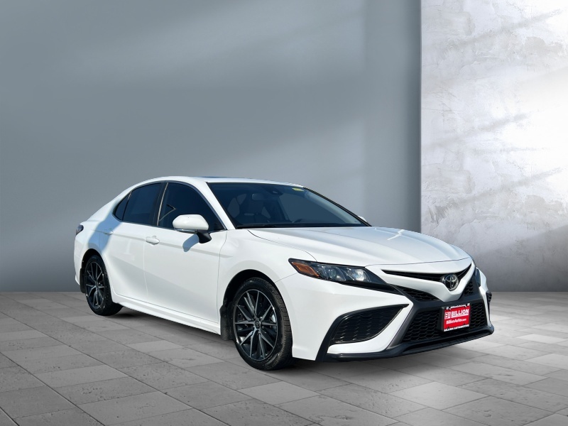 Used 2023 Toyota Camry SE Cars