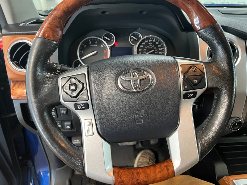 2015 Toyota Tundra 4WD Truck
