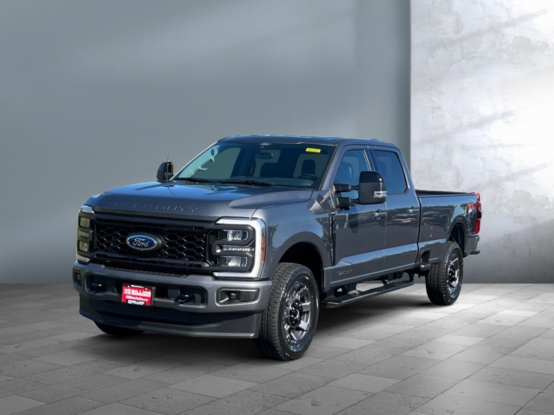 New 2024 Ford Super Duty F-350 SRW LARIAT Truck