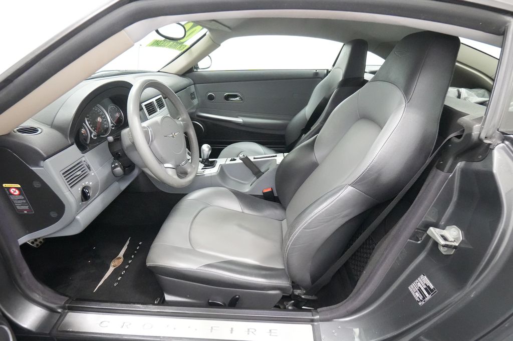 2004 Chrysler Crossfire Base - Photo 14