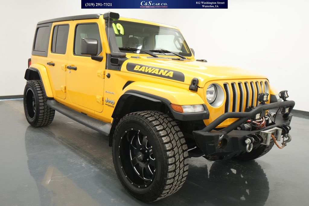 Used 2019 Jeep Wrangler Unlimited Sahara SUVs