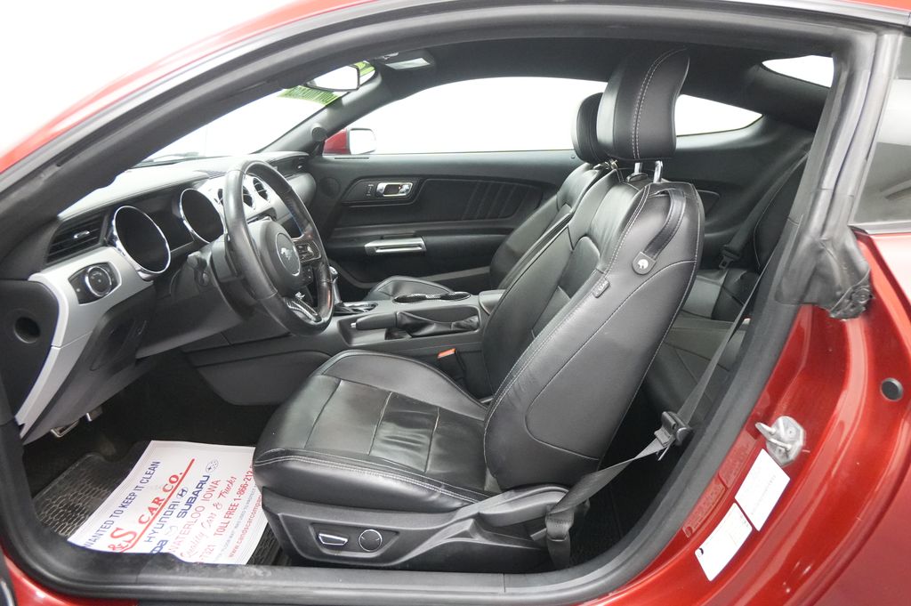 2017 Ford Mustang