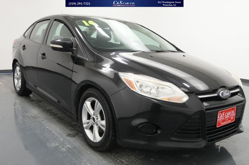 Used 2014 Ford Focus SE Cars