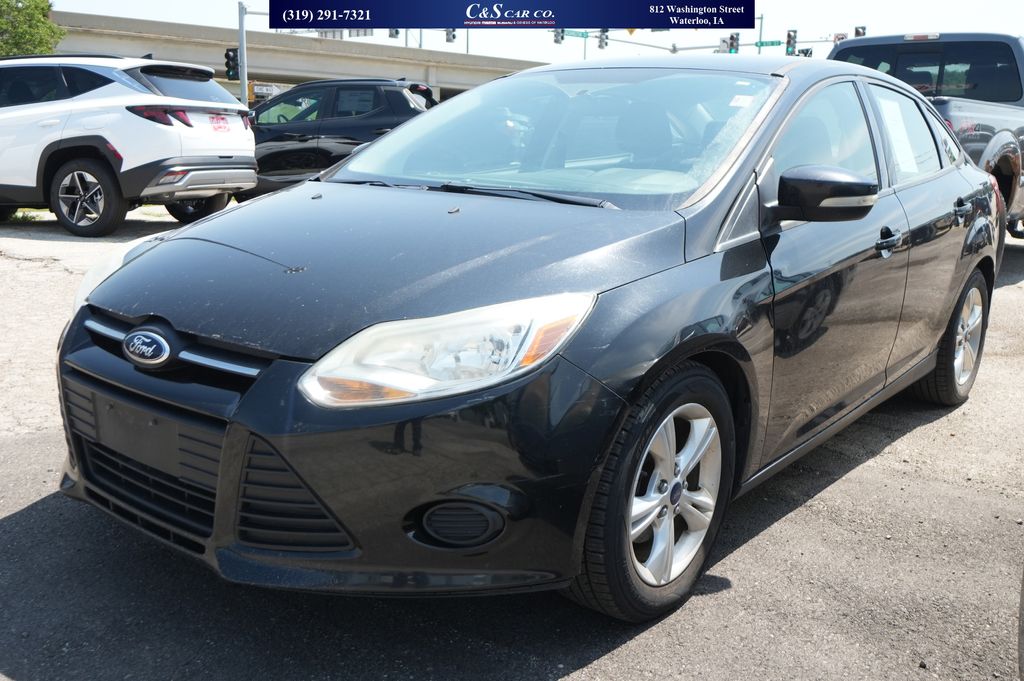 Used 2014 Ford Focus SE Cars