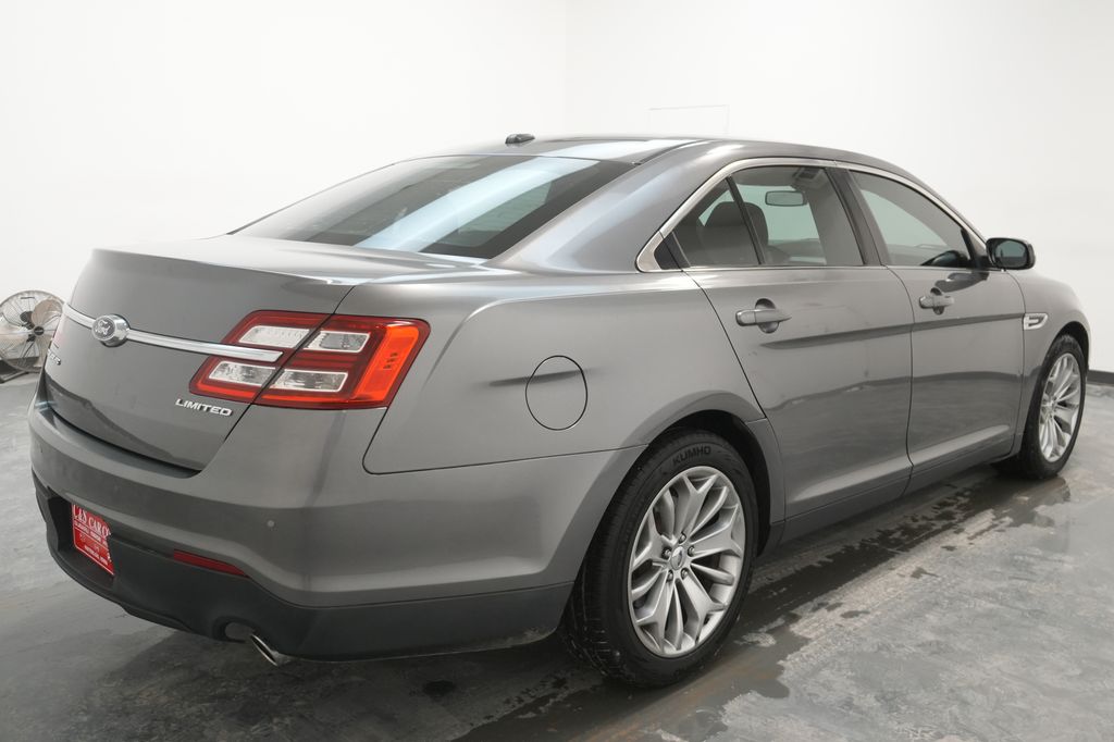 2013 Ford Taurus