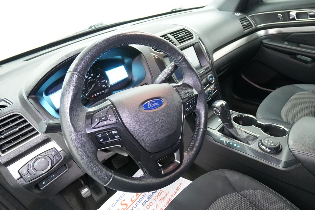 2018 Ford Explorer XLT - Photo 14