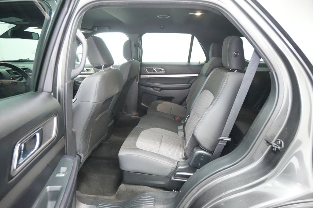 2018 Ford Explorer XLT - Photo 20