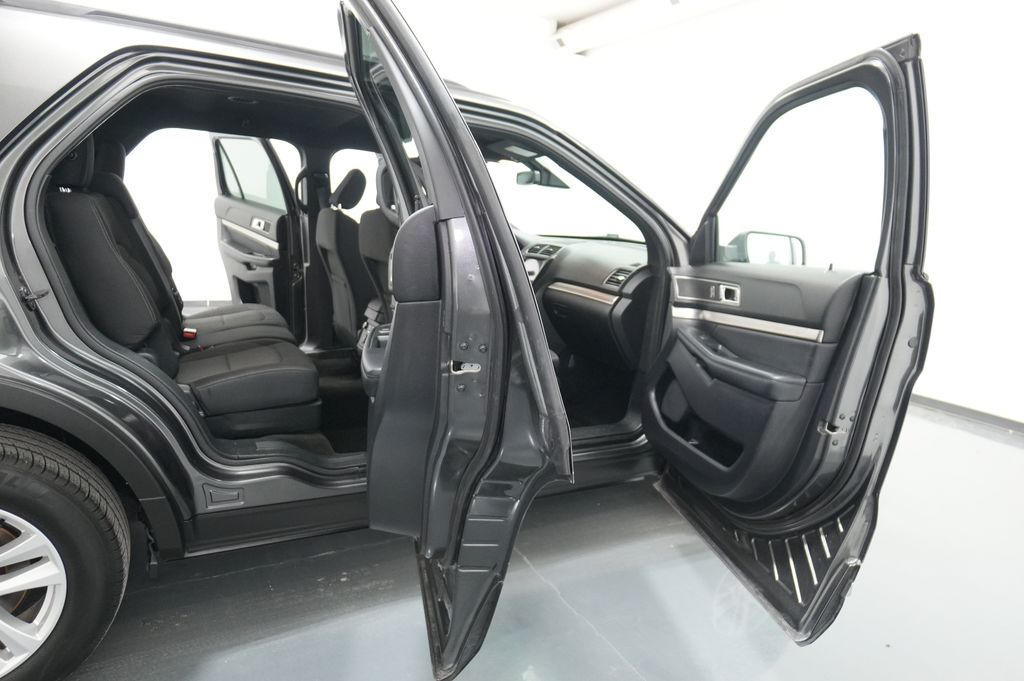 2018 Ford Explorer XLT - Photo 32
