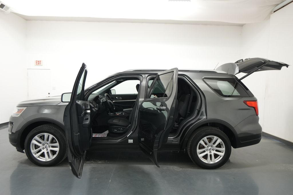 2018 Ford Explorer XLT - Photo 28