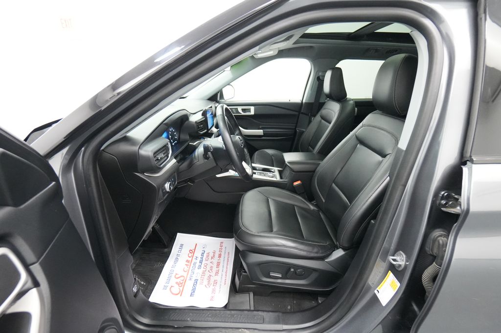 2022 Ford Explorer