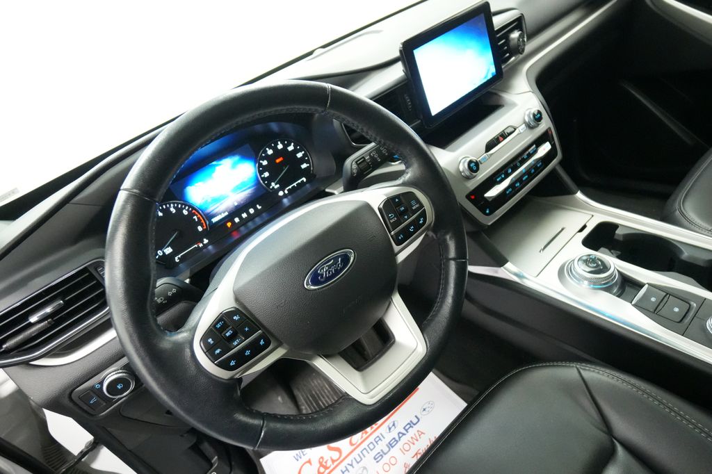 2022 Ford Explorer