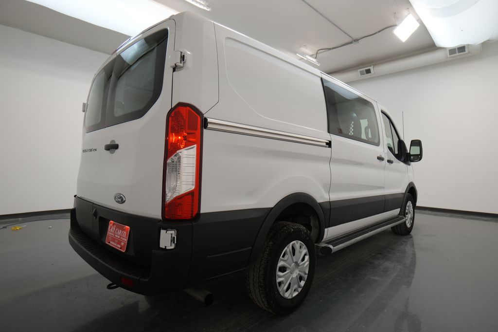 2024 Ford Transit-250