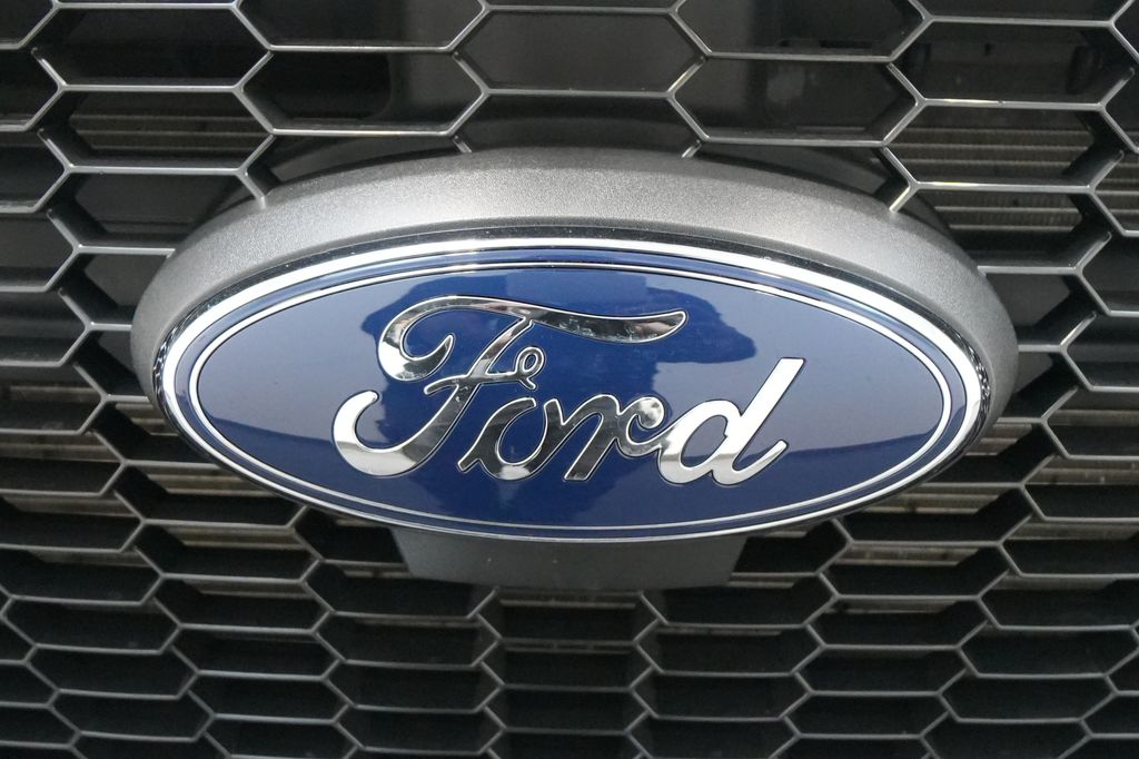 2024 Ford Transit-250