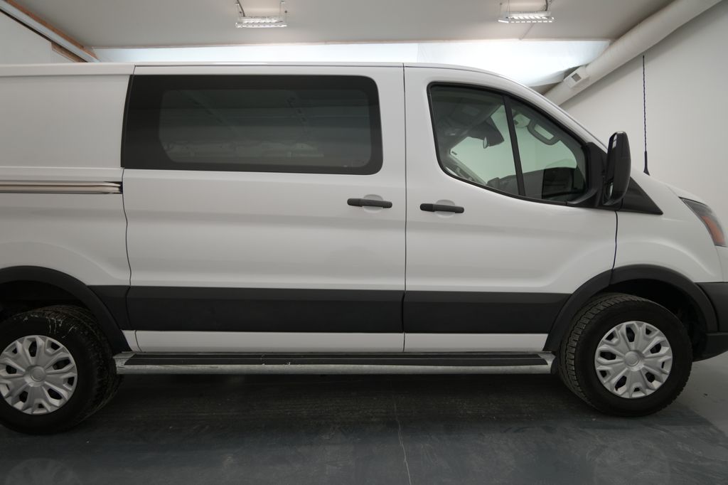 2024 Ford Transit-250
