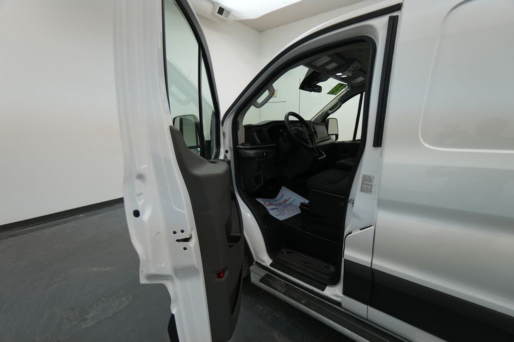 2024 Ford Transit-250