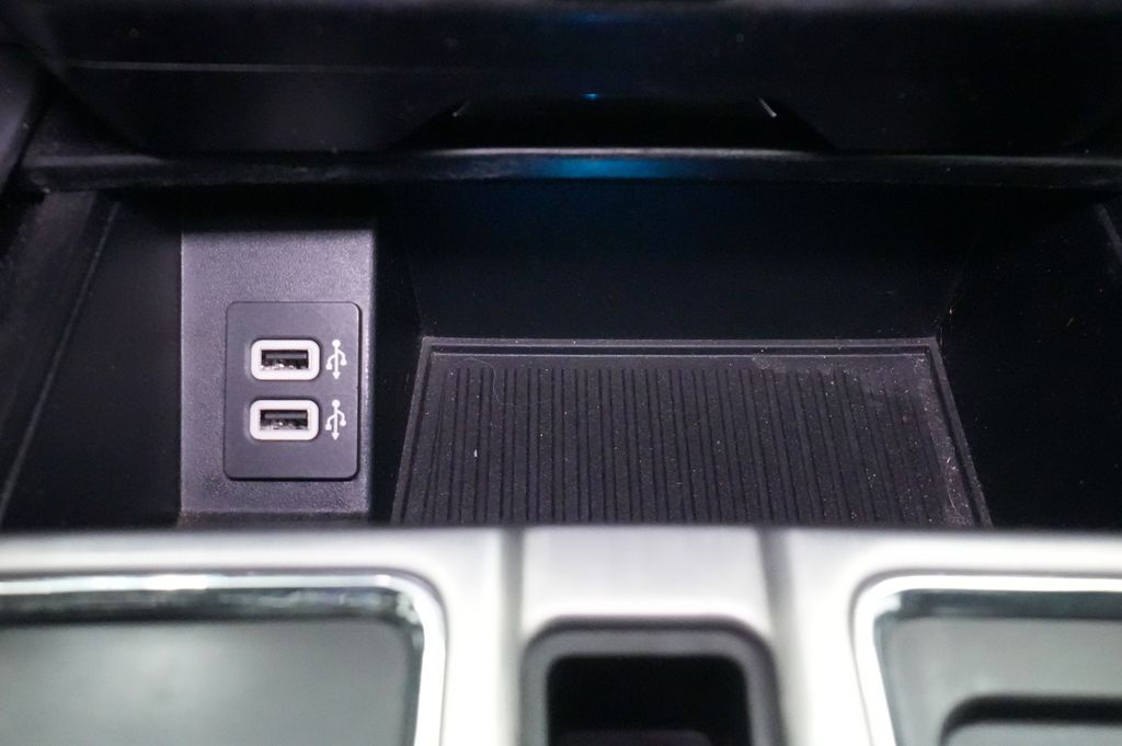 2020 Ford F-150 Platinum - Photo 36