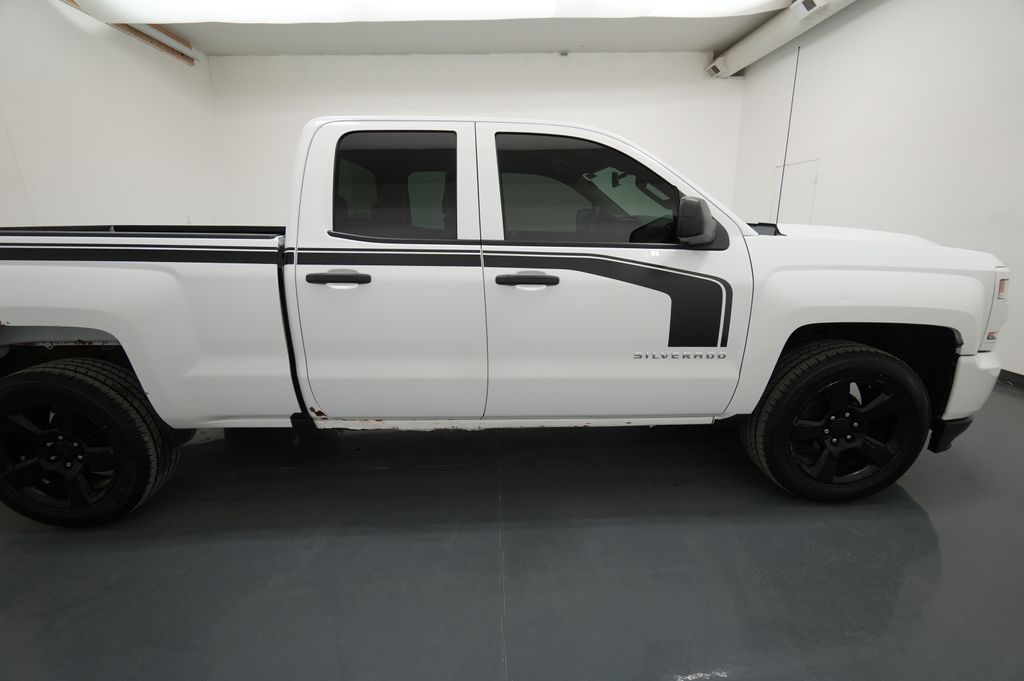 2016 Chevrolet Silverado 1500 Custom - Photo 10