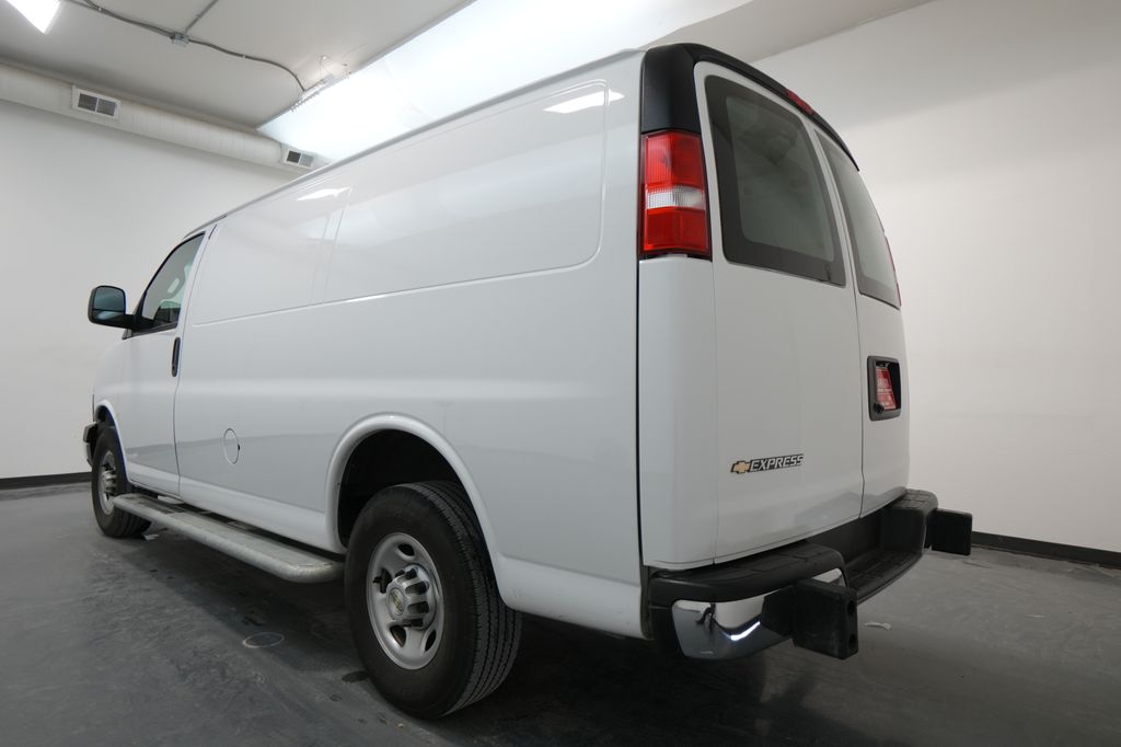 2024 Chevrolet Express 2500