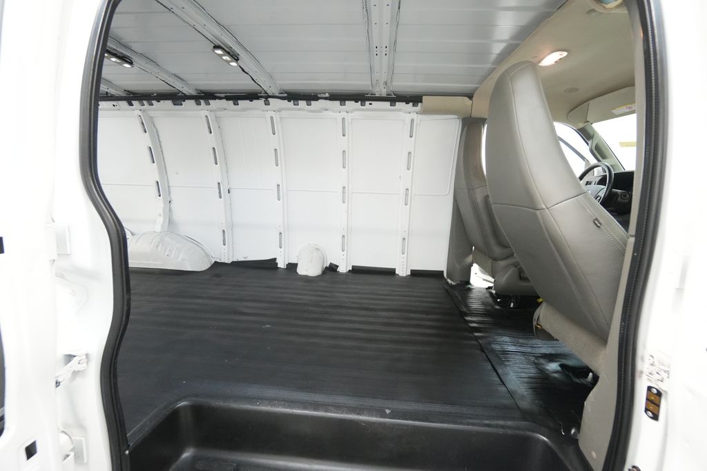 2021 Chevrolet Express 2500