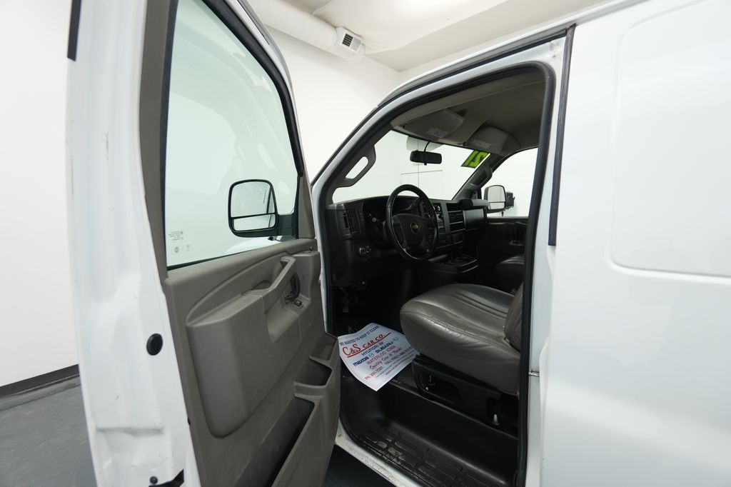 2021 Chevrolet Express 2500