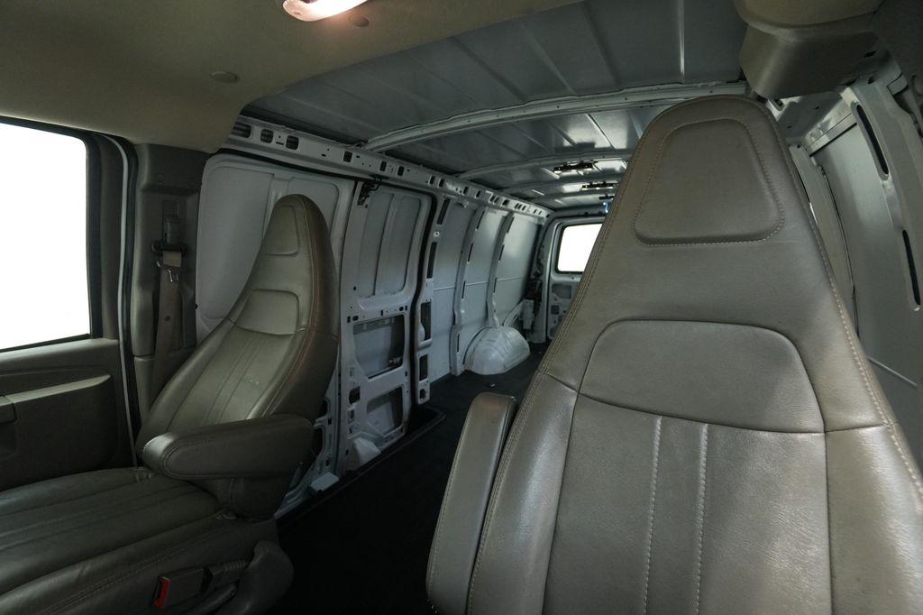 2021 Chevrolet Express 2500