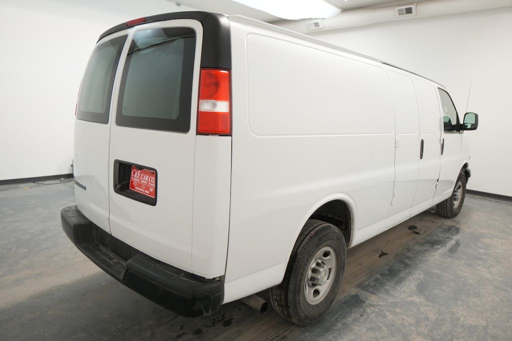 2021 Chevrolet Express 2500