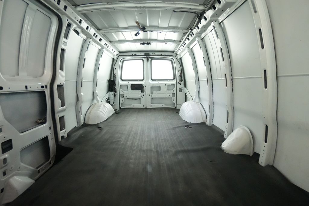 2021 Chevrolet Express 2500