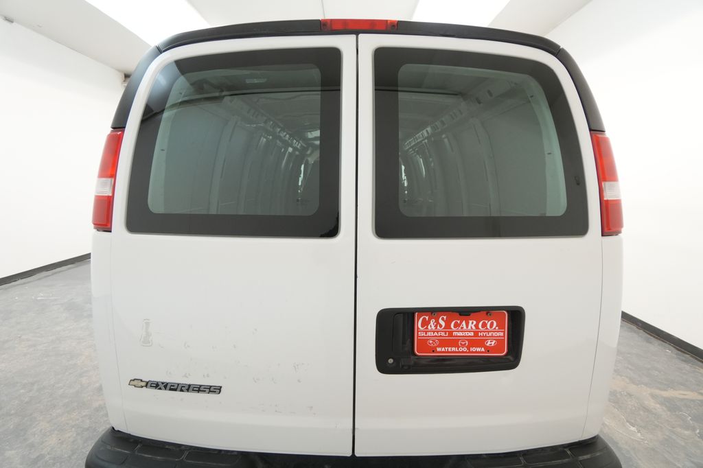 2021 Chevrolet Express 2500