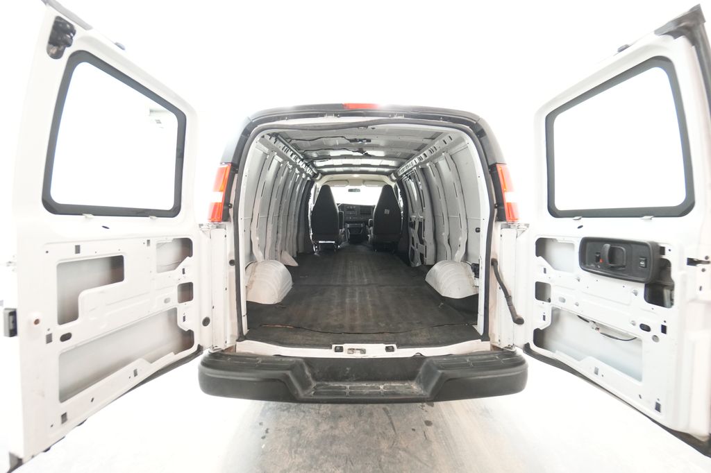 2021 Chevrolet Express 2500