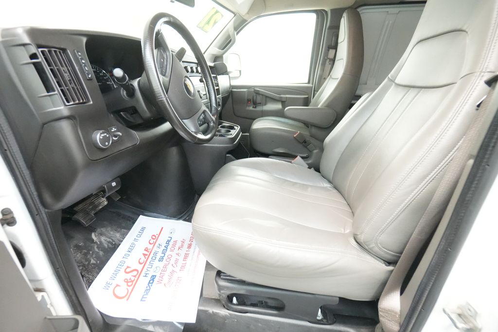 2021 Chevrolet Express 2500