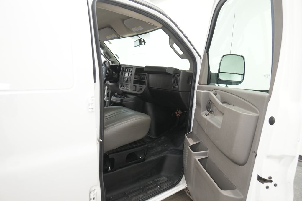 2021 Chevrolet Express 2500