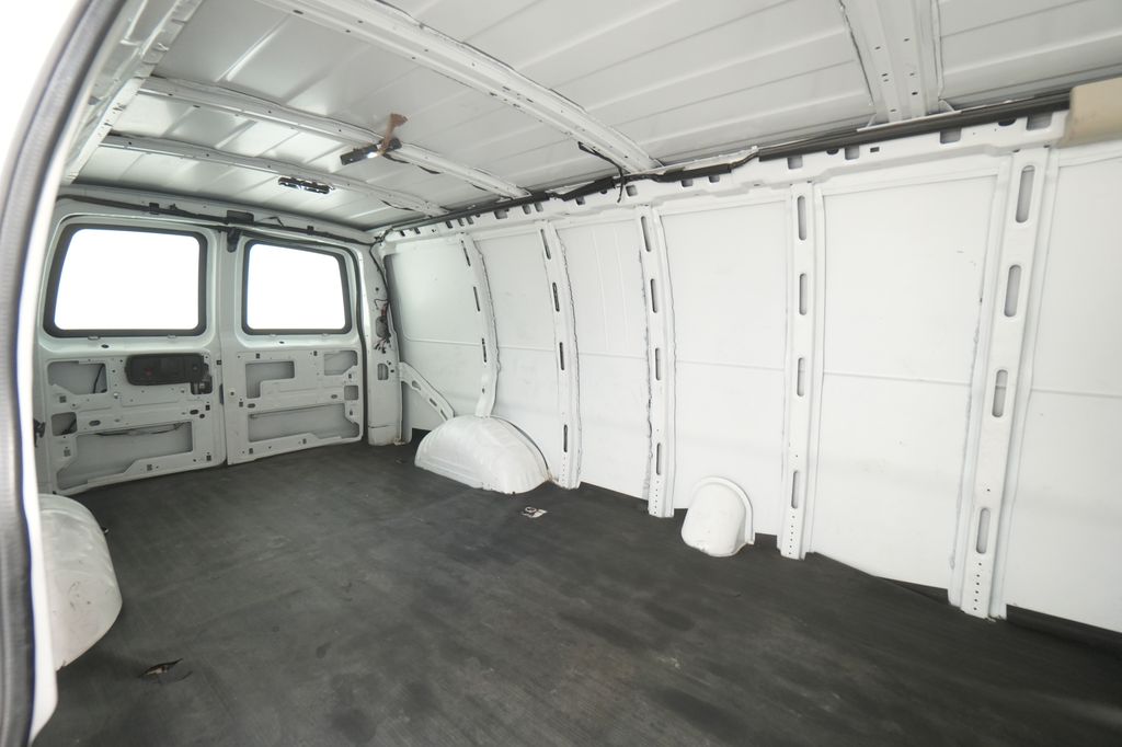 2021 Chevrolet Express 2500