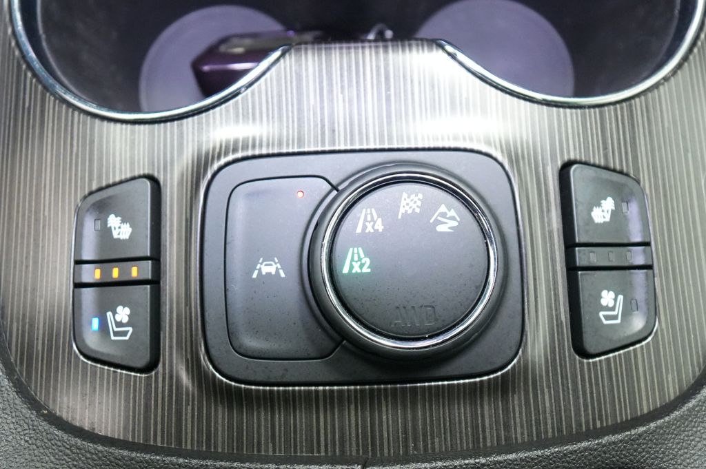 2021 GMC Acadia SLT - Photo 44