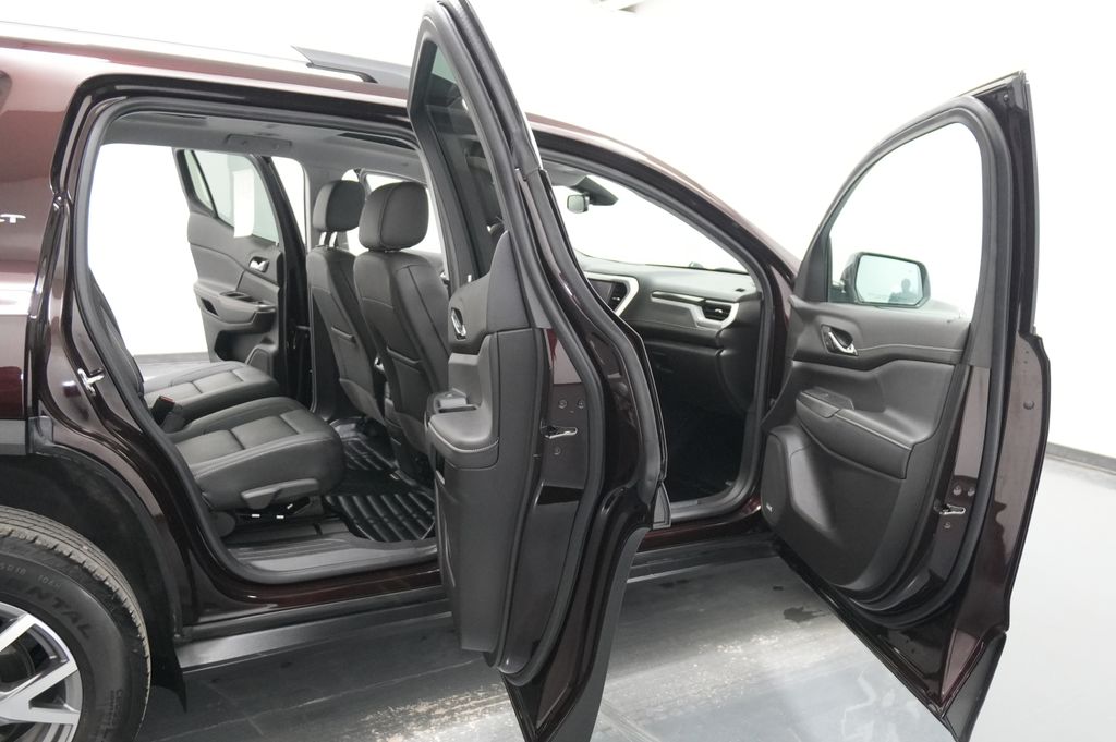 2021 GMC Acadia SLT - Photo 41