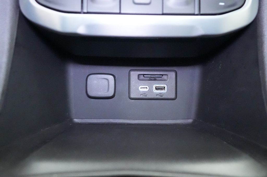 2021 GMC Acadia SLT - Photo 45