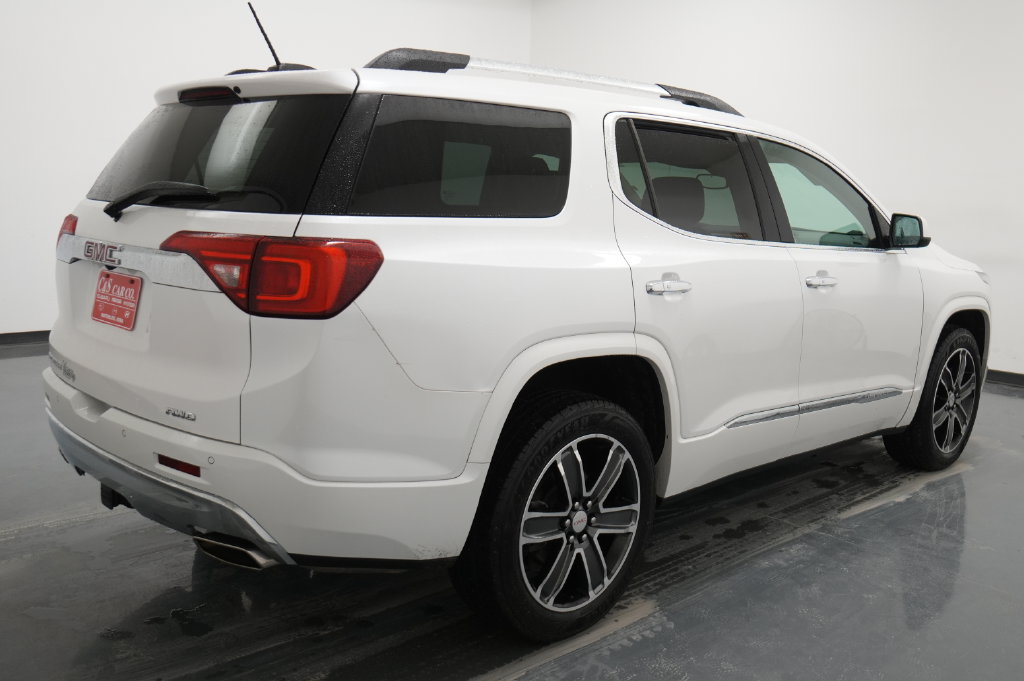 2017 GMC Acadia
